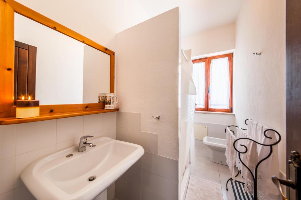 La Casa Di Mannazzotta 1 Bed and Breakfast Castelsardo Exteriör bild